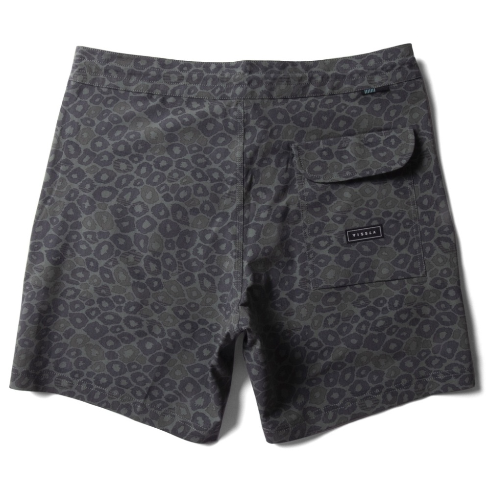 VISSLA 16.5" BOARDSHORTS - Picture 2 of 3